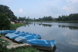 Nadhiman Lake Attracts Tourists as Tourism Activities Begin to Revive