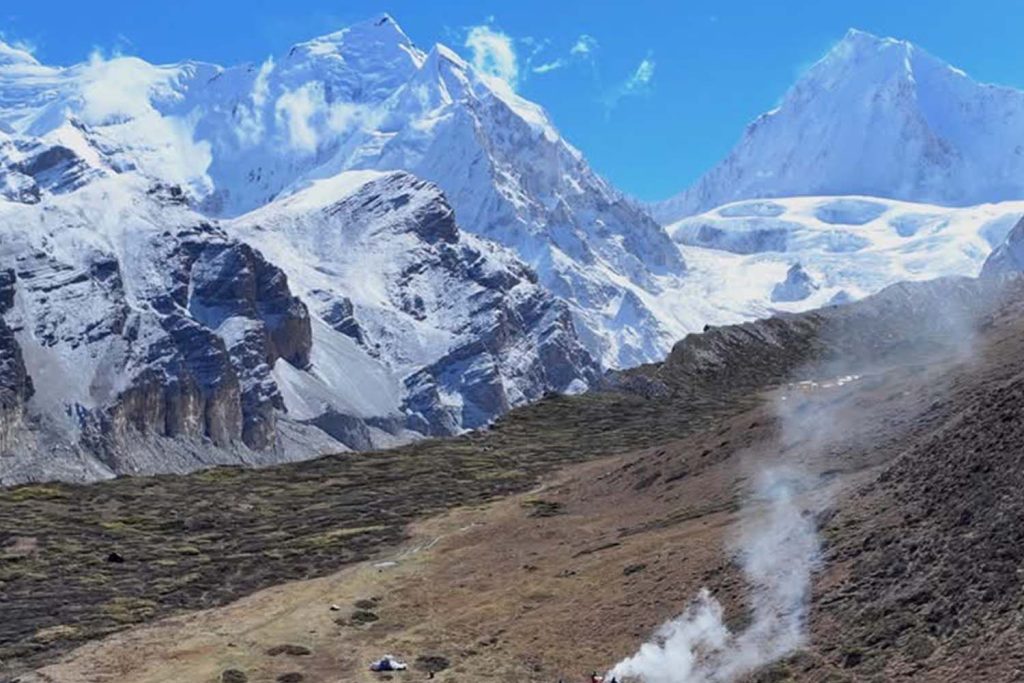 Urgent Search and Rescue Team on Standby After Devastating Mt. Himlung Avalanche