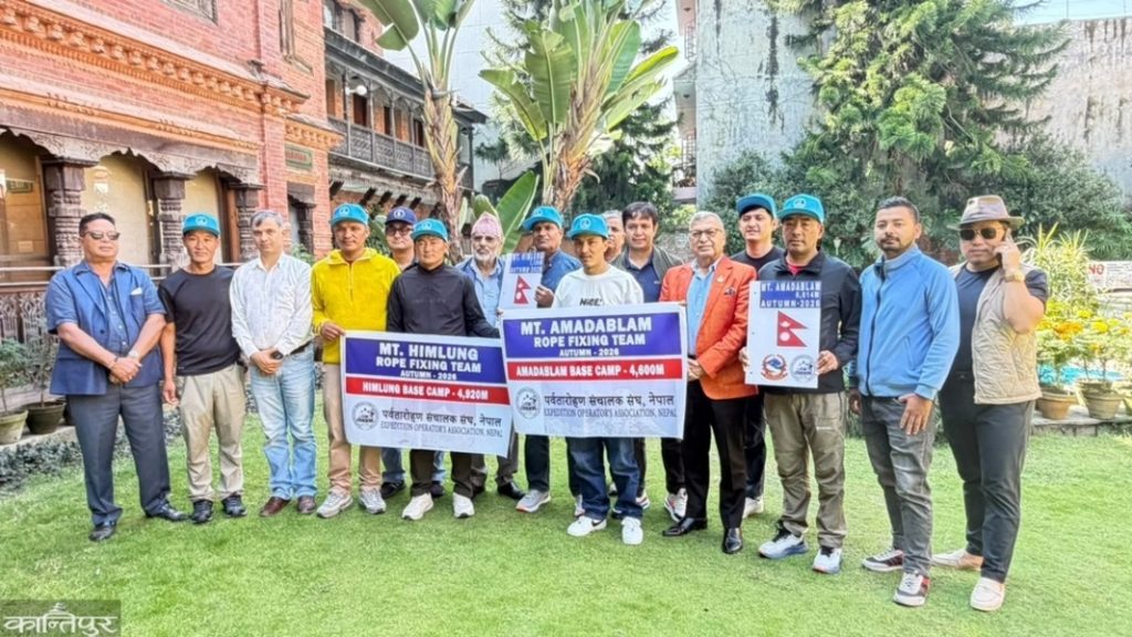 Rope-Fixing Teams Launch Autumn Push on Ama Dablam and Himlung