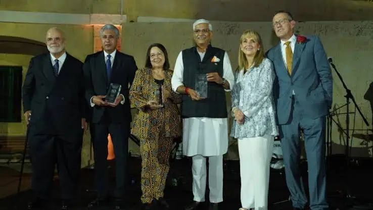 India Tourism Minister Gajendra Singh Shekhawat Bags WTTC Global Champion Award