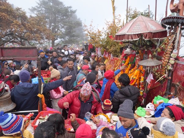 Hetauda’s Pathibhara Temple Attracts Devotees for Dashain Rituals